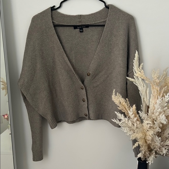 Sweaters - Cropped Sweater